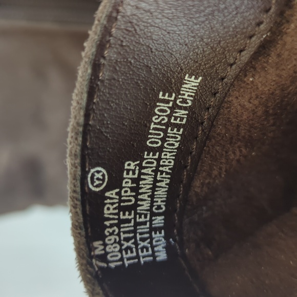 Maurices Faux Suede Slouchy Zip Heeled Ankle Cowgirl Booties 7M Brown - Picture 2 of 16